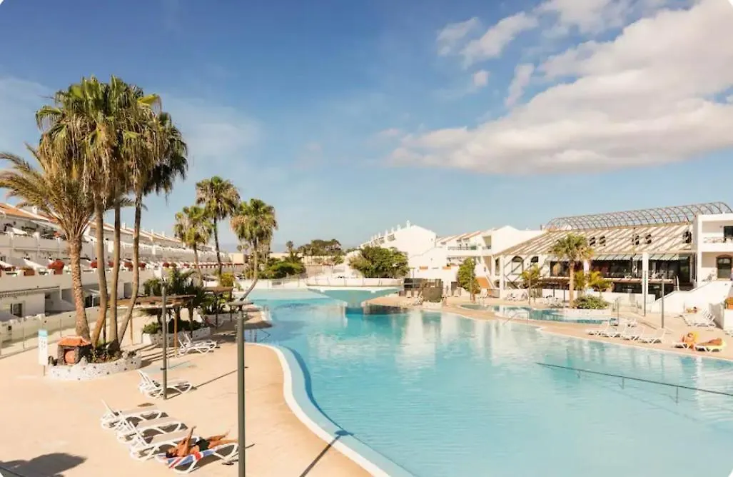 Parque Don Jose, Costa Del Silencio, Tenerife 0*,